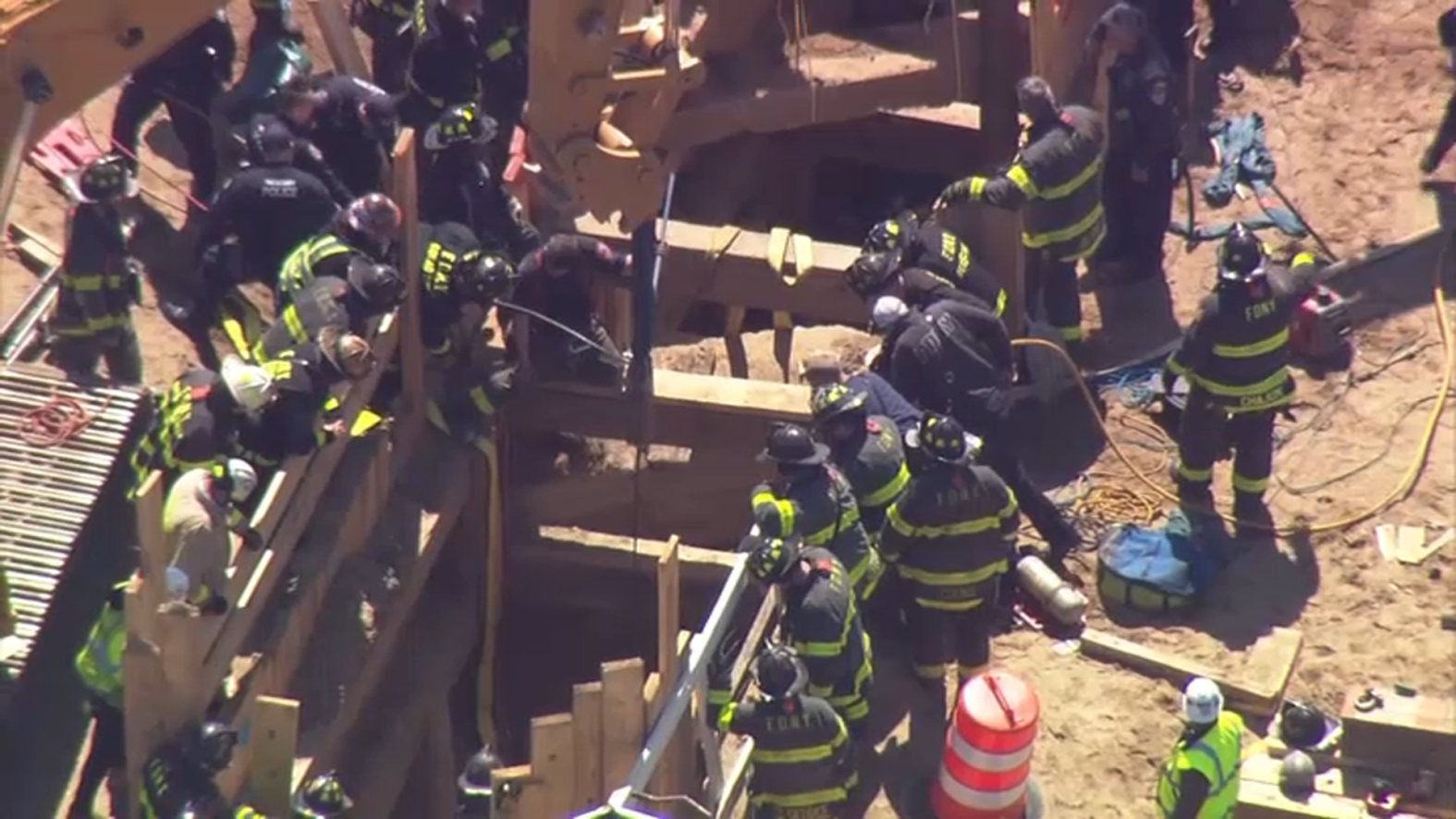 Jfk Trench Collapse Kills 2 In Queens Nbc New York