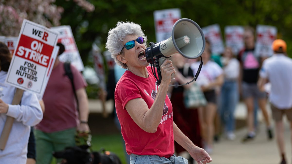 Rutgers Strike 2023 Picket Lines, Negotiations Continue With Little Progress NBC New York