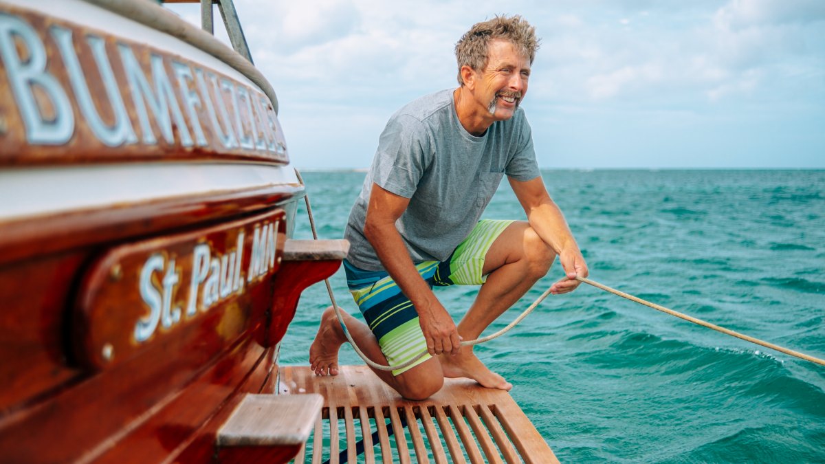 This Trader's Got the 'Perfect' Job for Full-Time Travel — and He's Teaching Others How to Do It – NBC New York - Vimarsana News