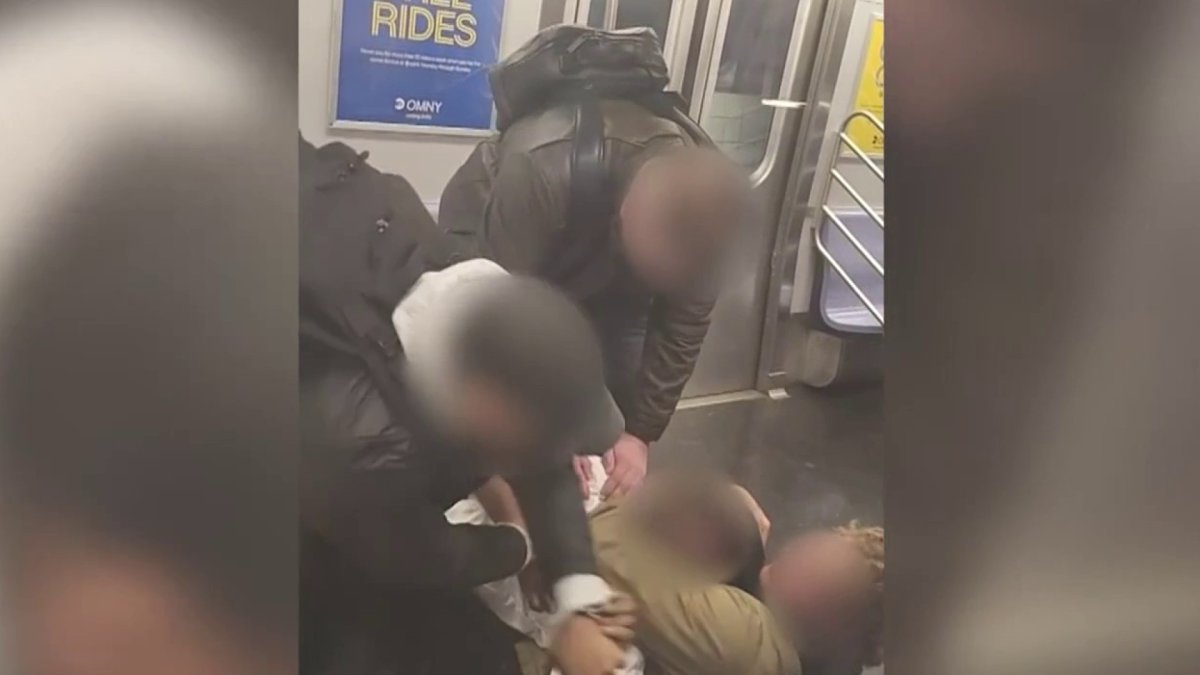NYC subway rider who placed unhinged man in deadly chokehold released: cops