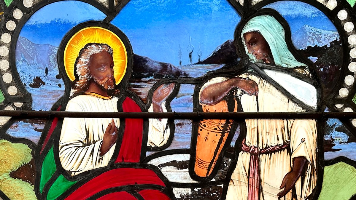 Stained Glass Window Shows Jesus Christ With Dark Skin – NBC New York - Vimarsana News