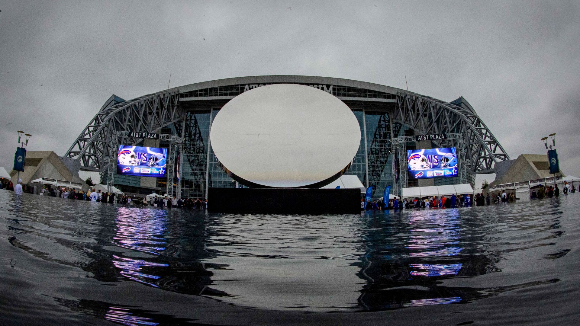 must visit nfl stadiums