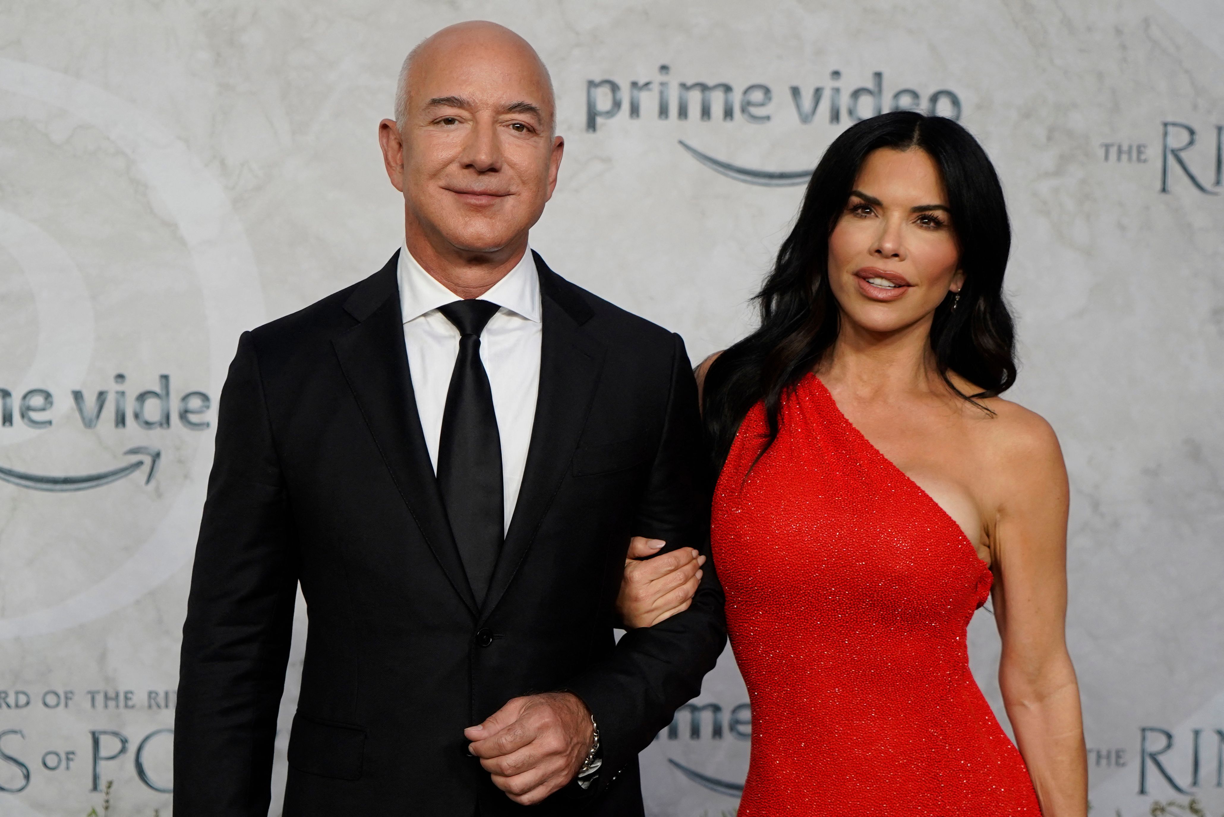 Лорен санчес джеффа безоса. Jeff bezos'lauren sanchez 2024. Джефф безос подруга. Безос лорен. Jeff bezos'lauren sanchez 2024.