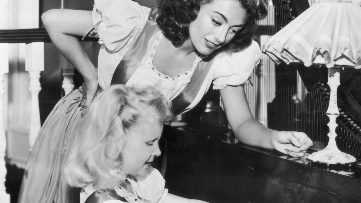 10 Screen Moms From Hell to Watch this Mother's Day – NBC New York - Vimarsana News