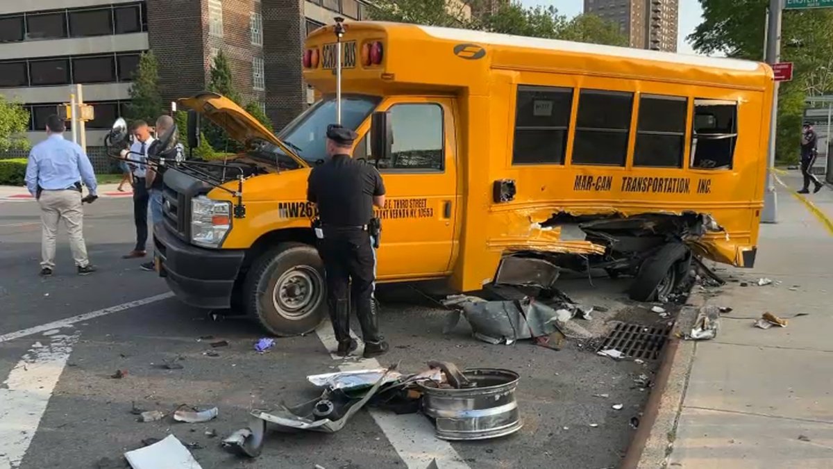 Bronx Bus Crash Seven Hurt After Jeep Hit Bus in Coop City NBC New York