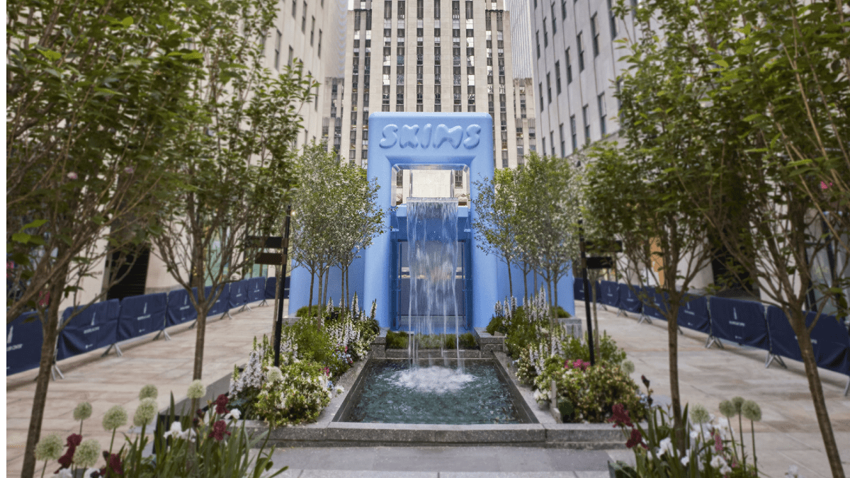 SKIMS Pop-Up Rockefeller Center: Hours, Dates and More to Know – NBC New  York