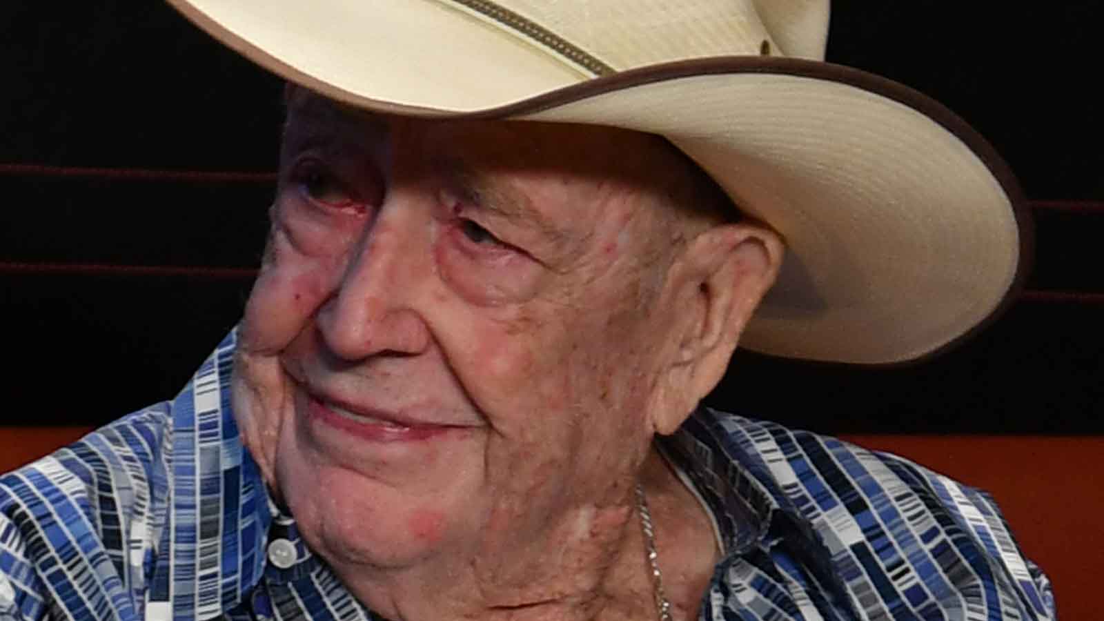 Doyle Brunson - YunuYsacor