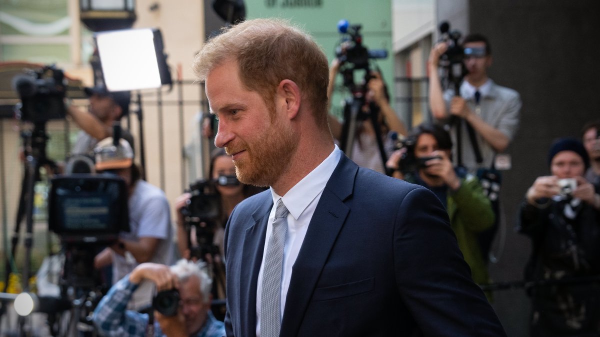 Prince Harry wins phone hacking lawsuit against British tabloid publisher – NBC New York - Vimarsana News