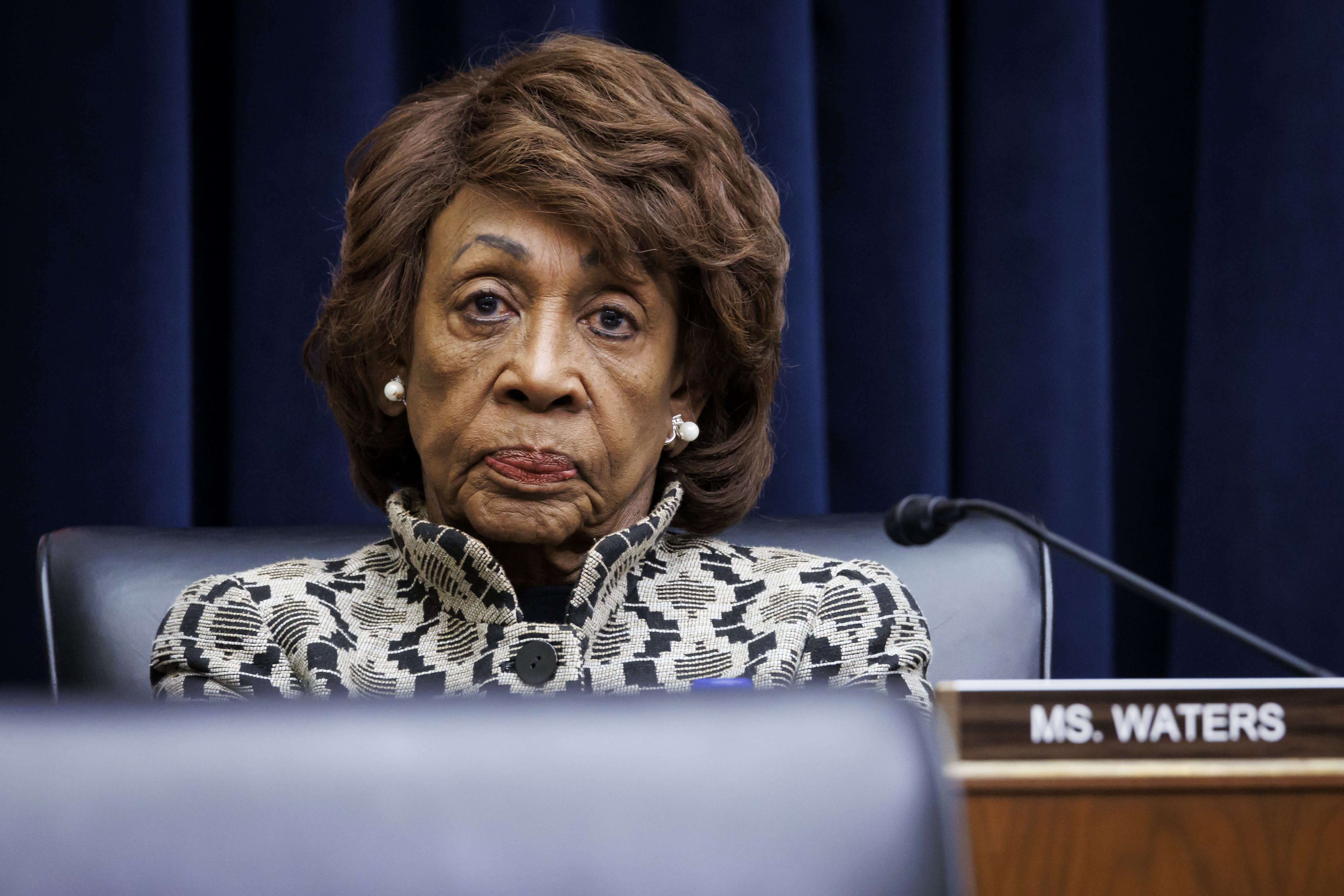 House Democrats Release Wave of Bank Reform Bills - Vimarsana News