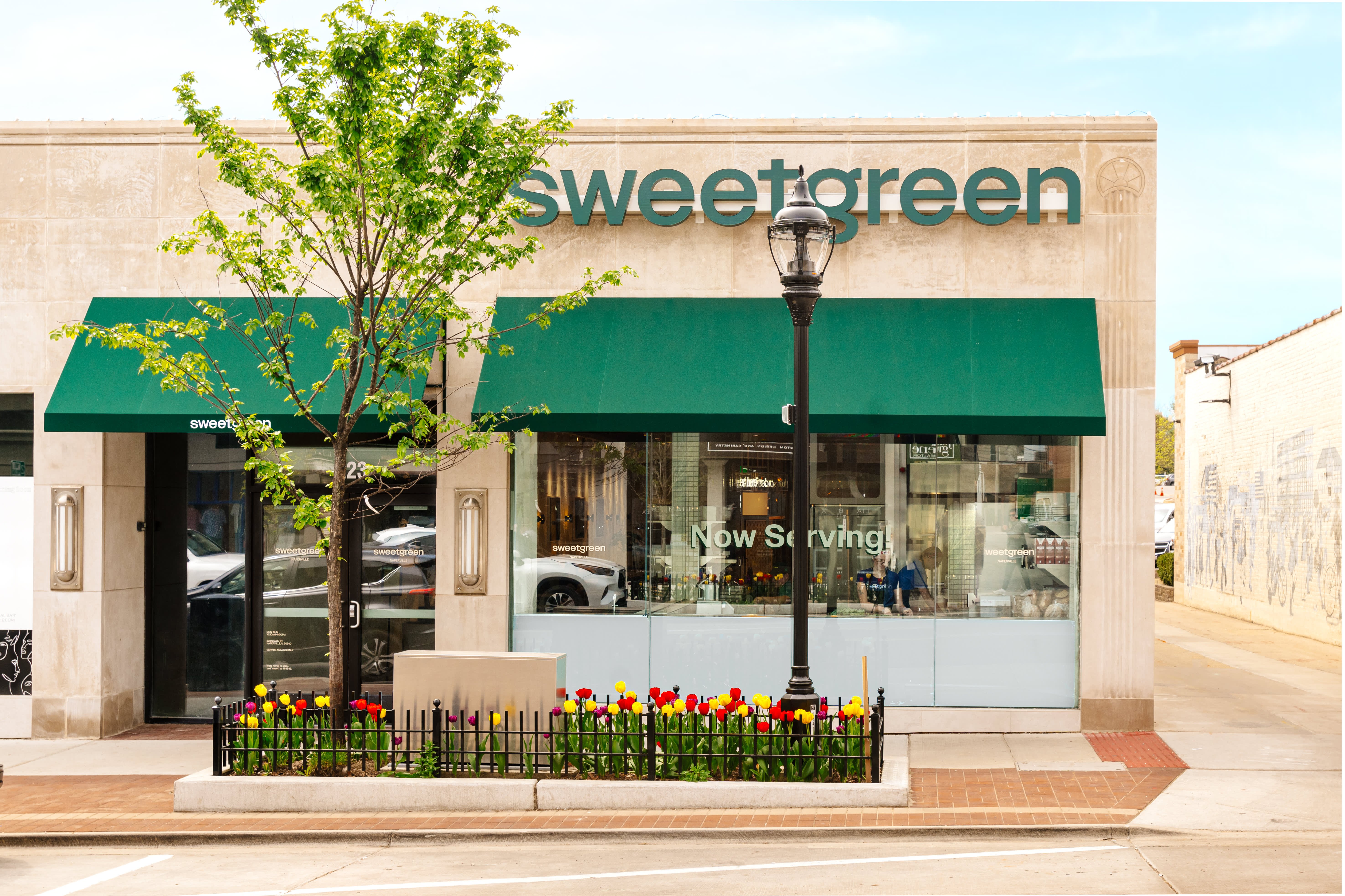 Inside Sweetgreen's First Automated Location — and the Salad Chain's Plans to Take the Tech Nationwide - Vimarsana News