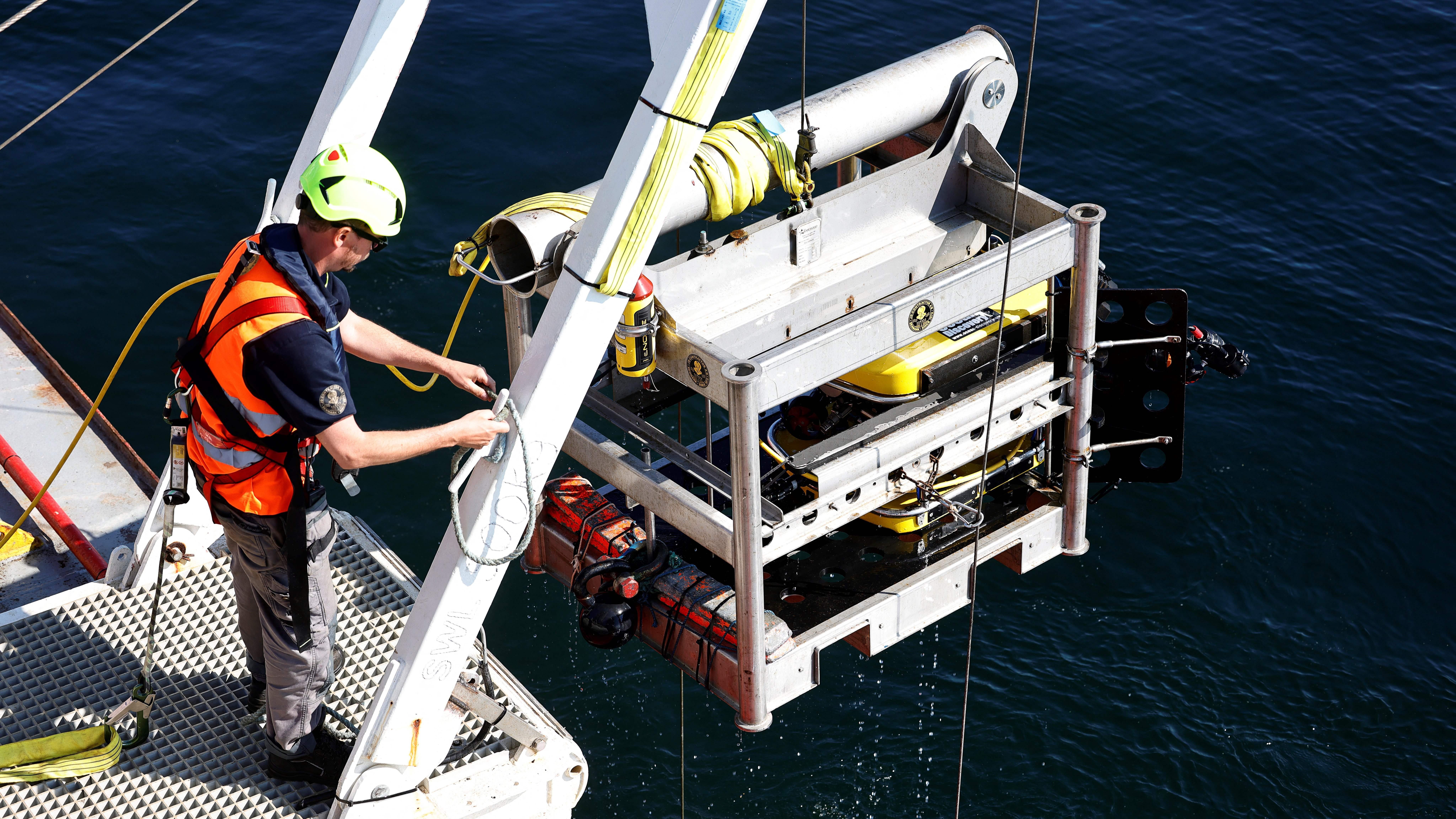 ROVs: These devices are searching for missing Titanic submersible – NBC New York - Vimarsana News