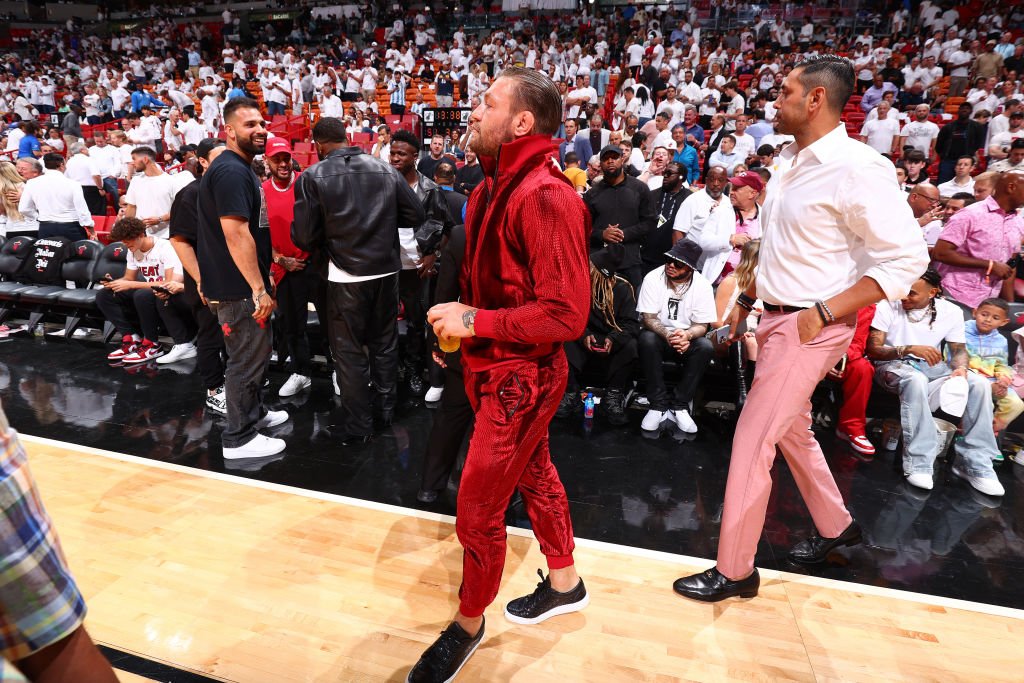 Conor McGregor accused of sexual assault at Miami Heat game – NBC New York - Vimarsana News