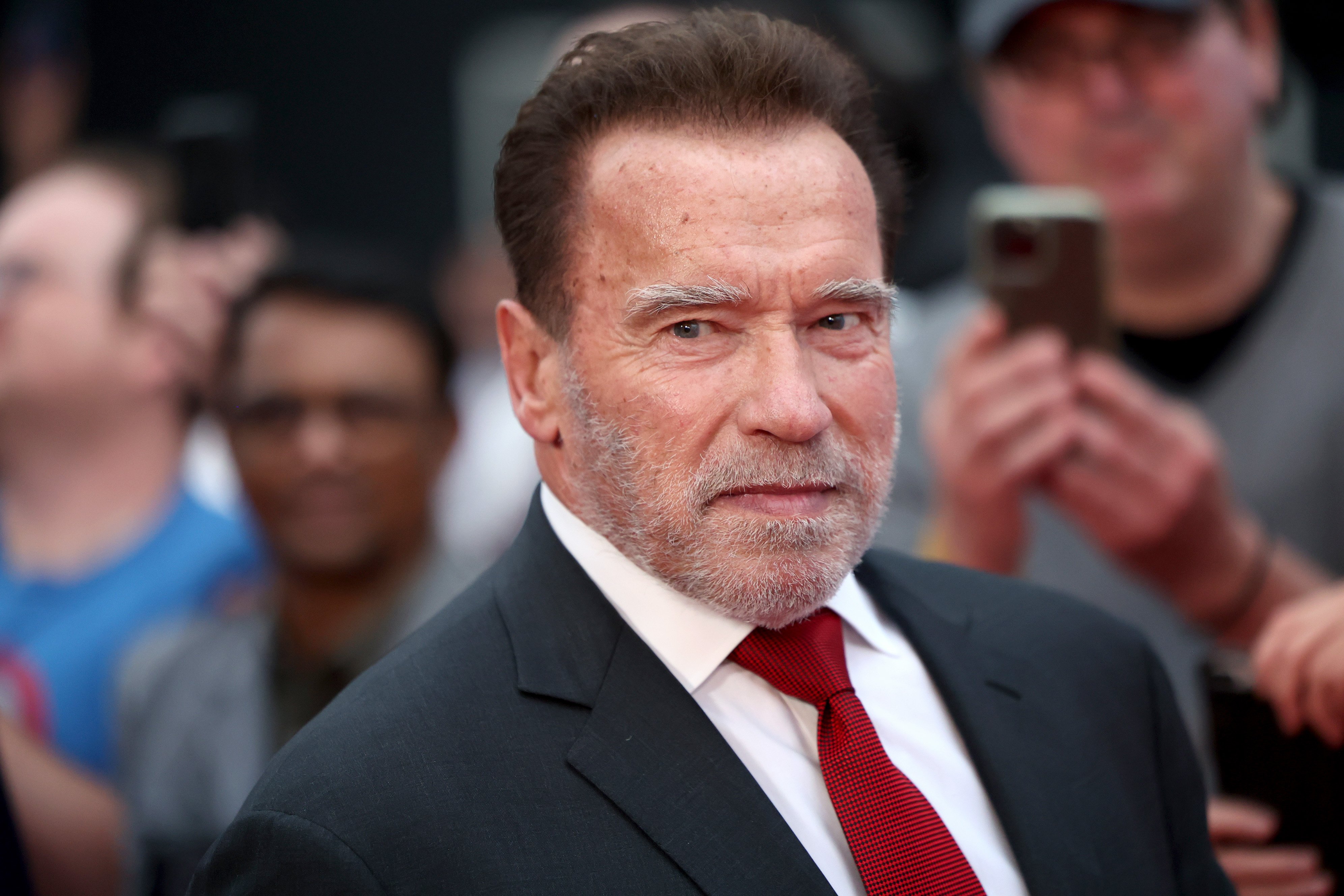 Arnold Schwarzenegger recalls moment he told Maria Shriver he fathered a child with housekeeper - Vimarsana News
