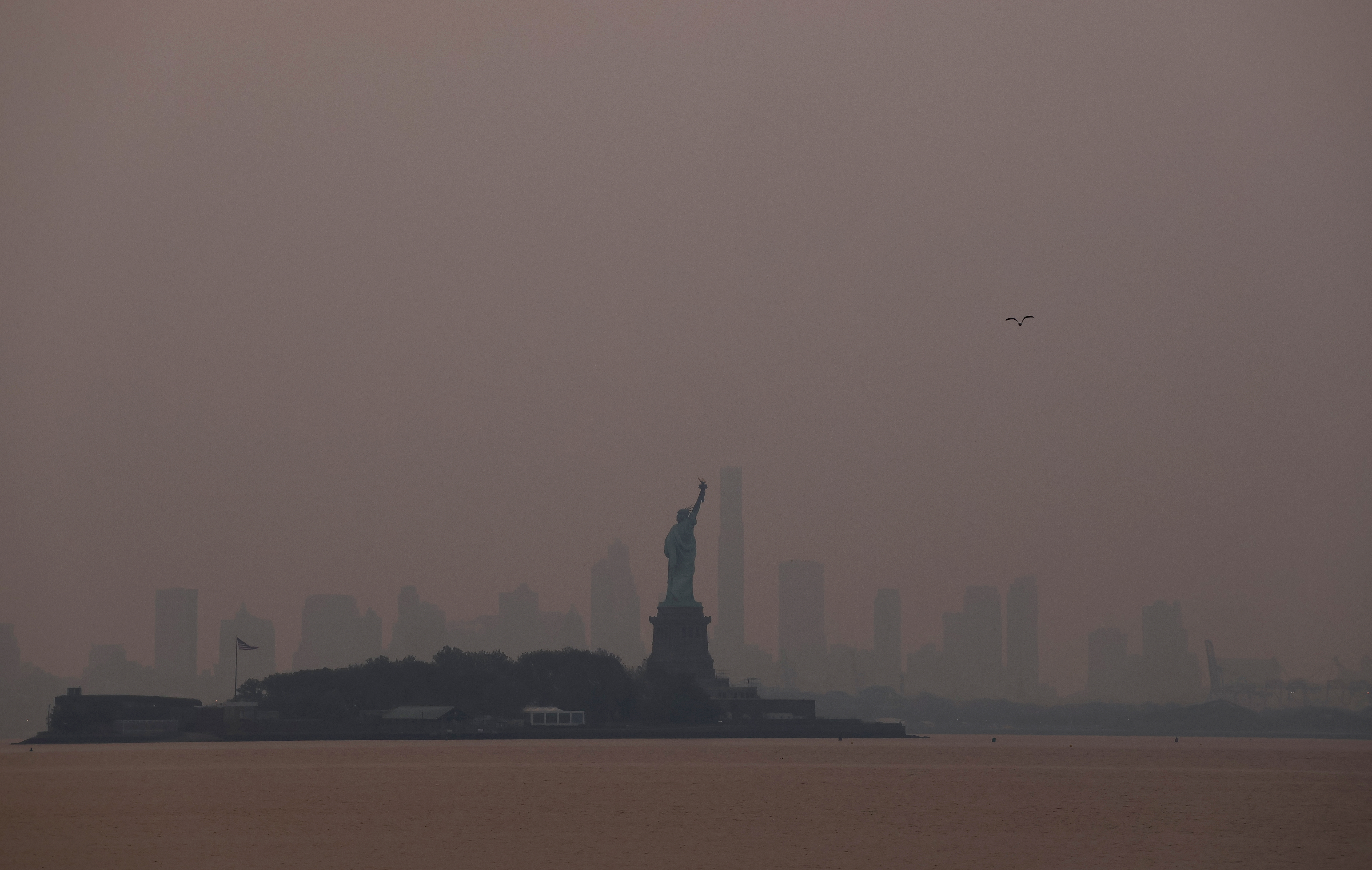 Living in Sepia Photos From NYC Show Thick Wildfire Smoke Creating