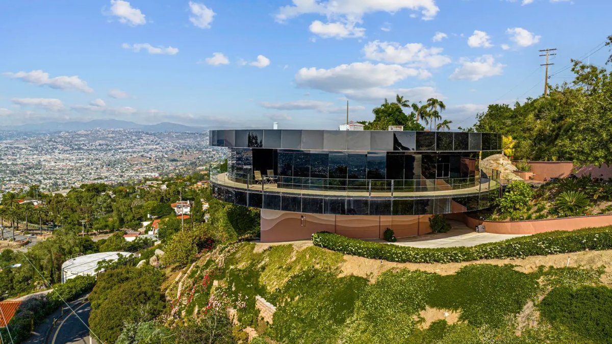 Inside the $5.3M rotating home for sale in San Diego County – NBC New York - Vimarsana News
