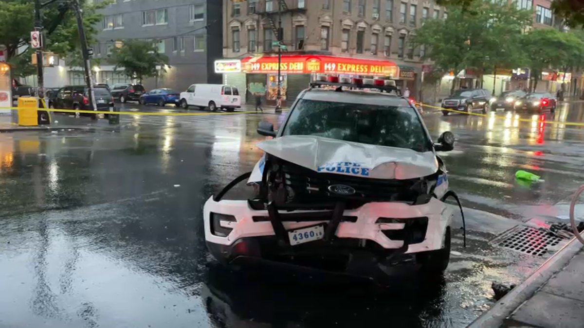 Bronx wrong-way crash injures 2 officers rushing to aid call: NYPD ...