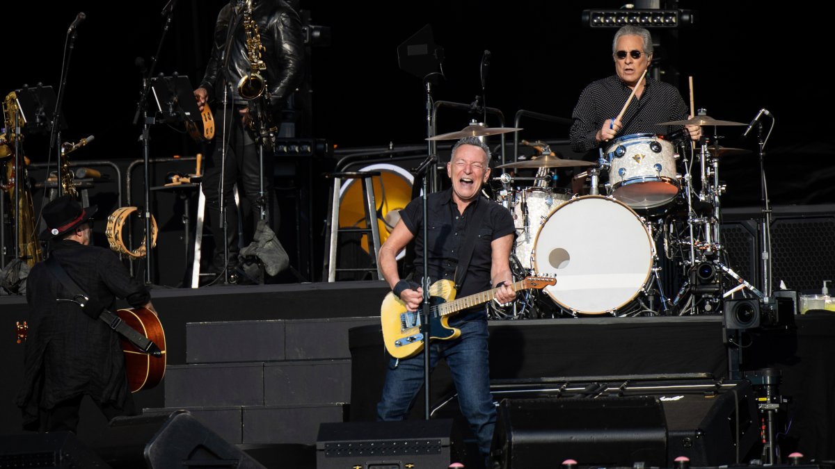Lenny Springsteen Springsteen has mortality on his mind but celebration in his songs ...