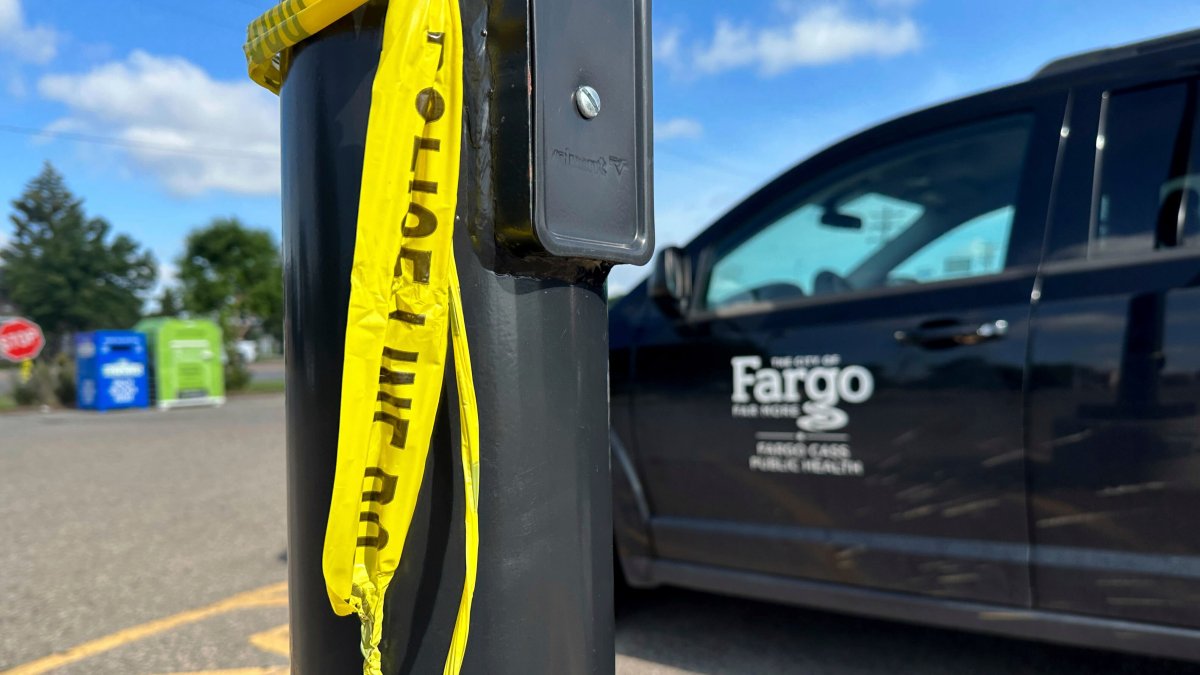 1 Fargo police officer killed, 2 injured in shooting in North Dakota