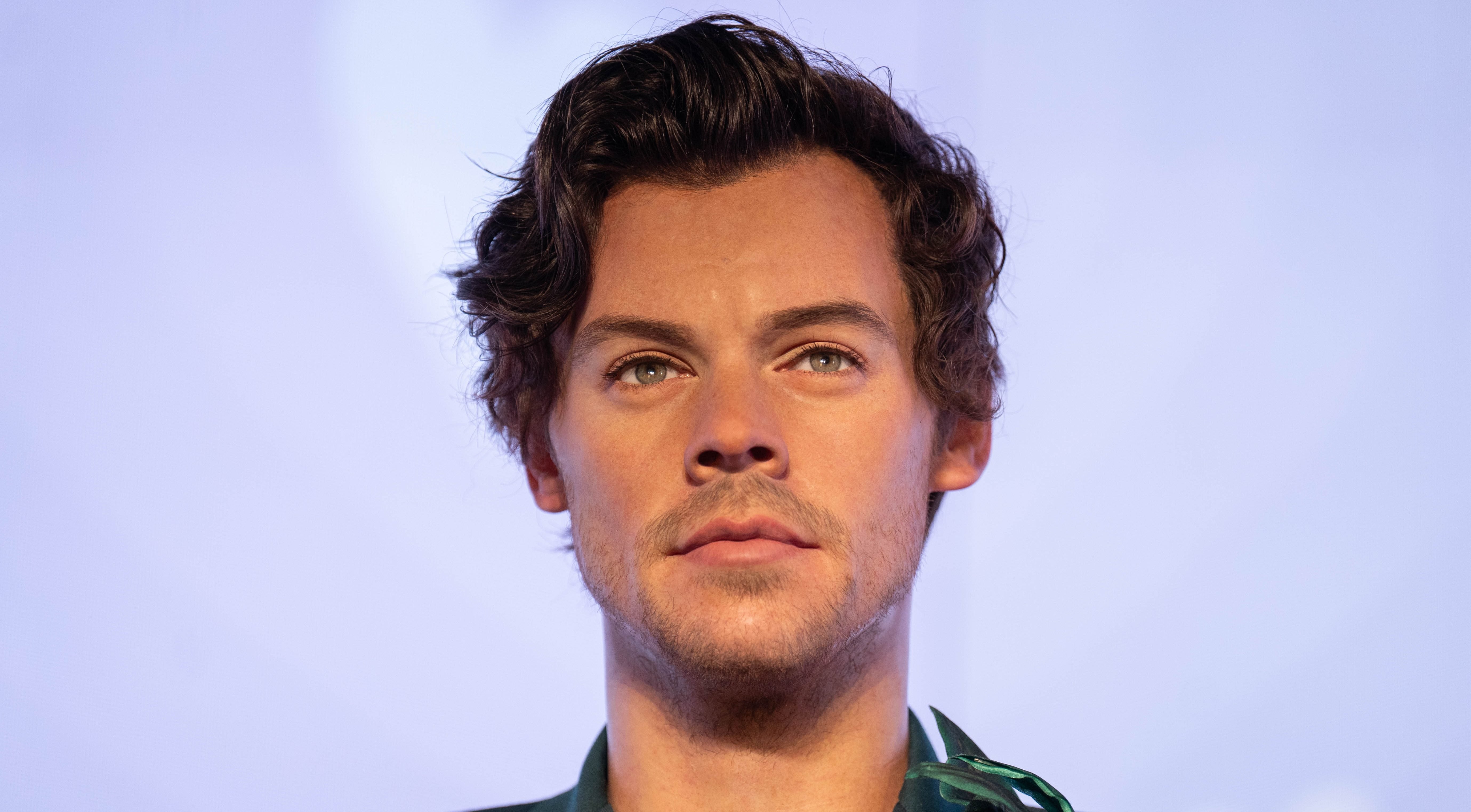 Harry Styles spotted with 'Olivia' tattoo months after Olivia Wilde breakup – NBC New York - Vimarsana News