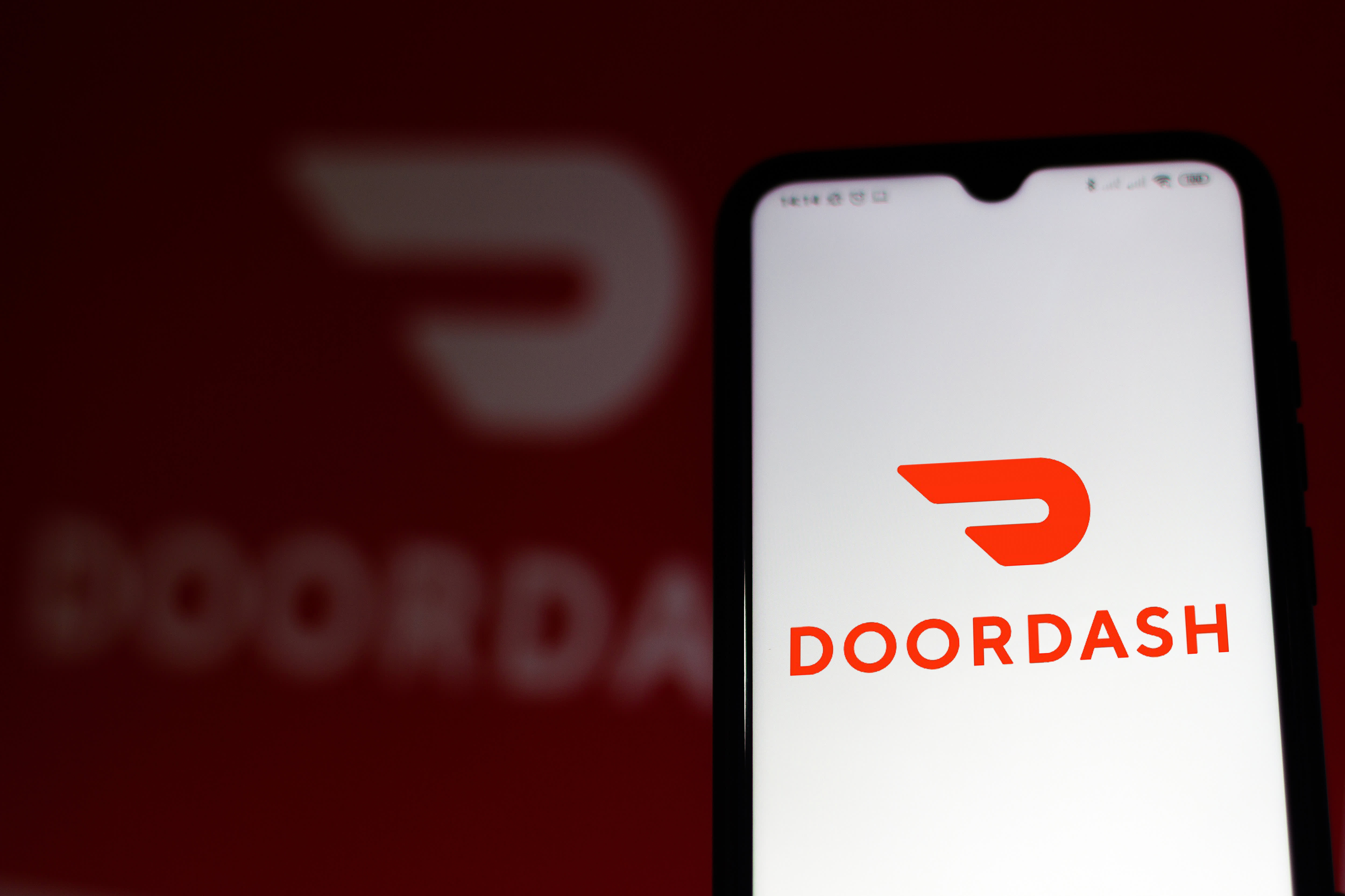 DoorDash warns customers who don't tip