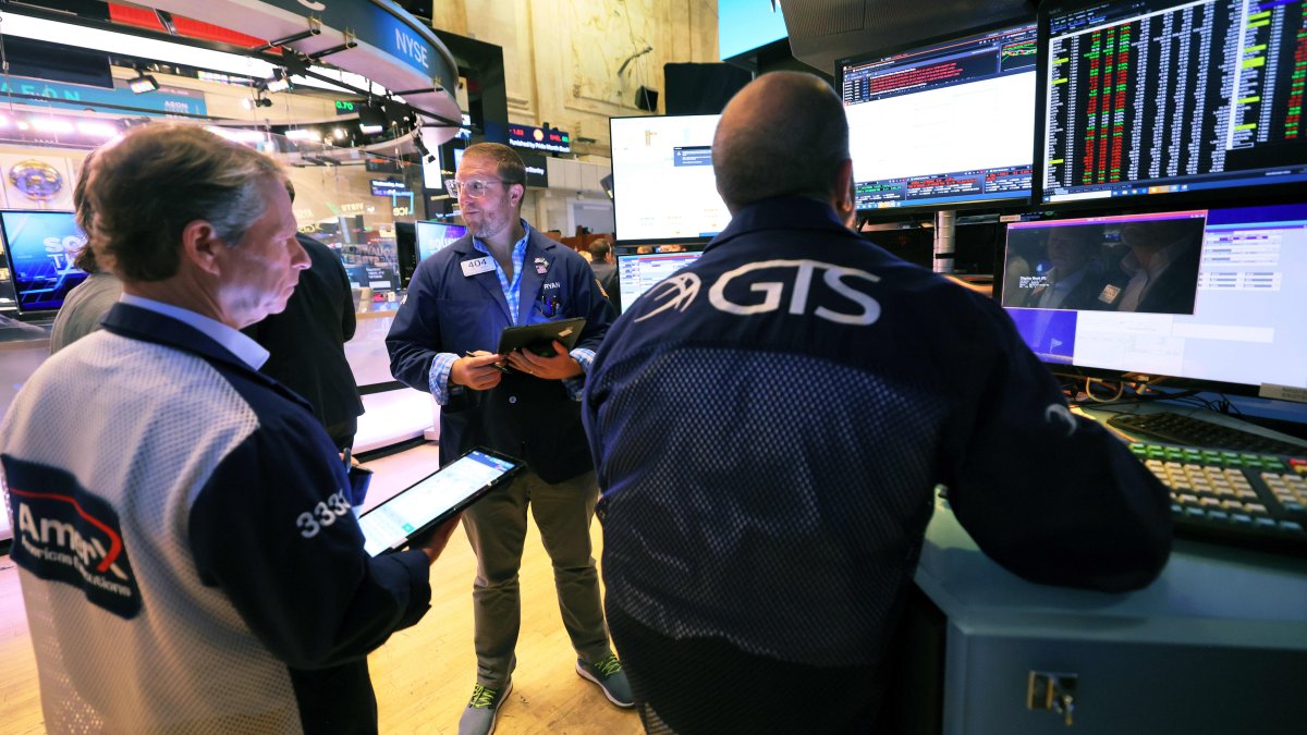 CNBC Daily Open: A 'perfect storm' battered U.S. stocks – NBC New York - Vimarsana News