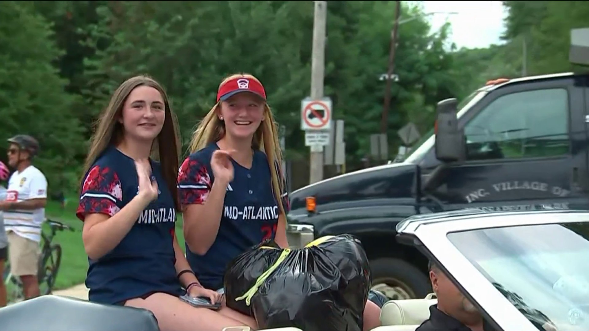 Parade for NY softball team that won Little League World Series