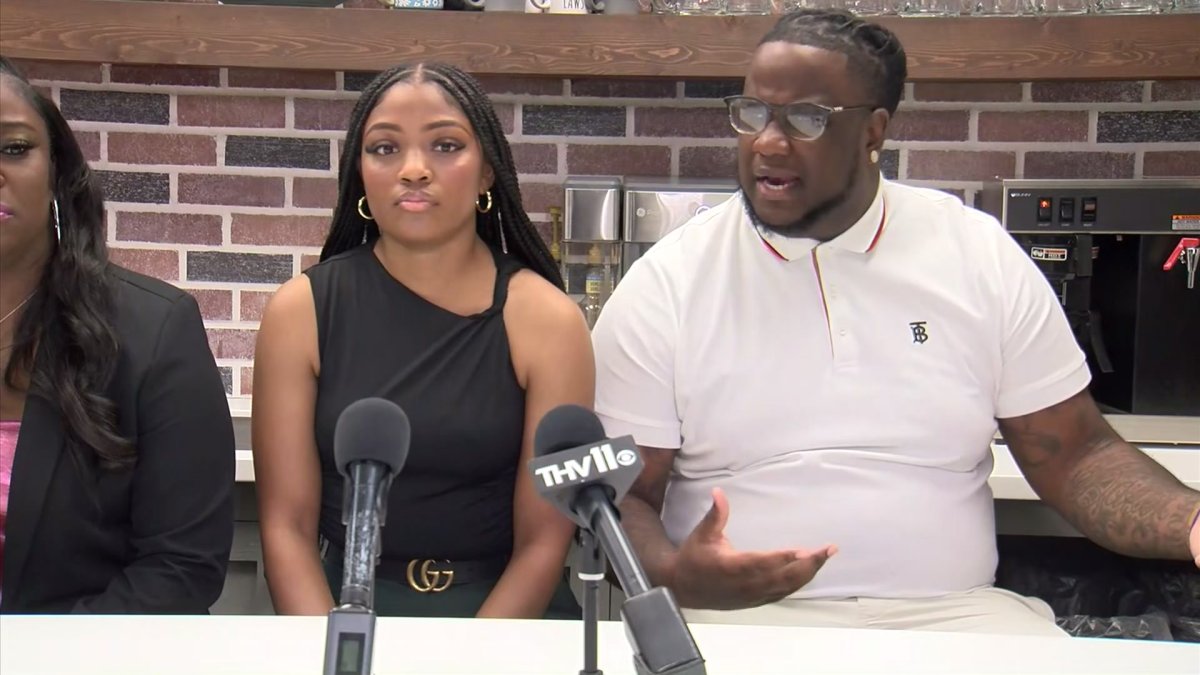 Family recalls being held at gunpoint by police after officer makes a typo while running plates – NBC New York - Vimarsana News