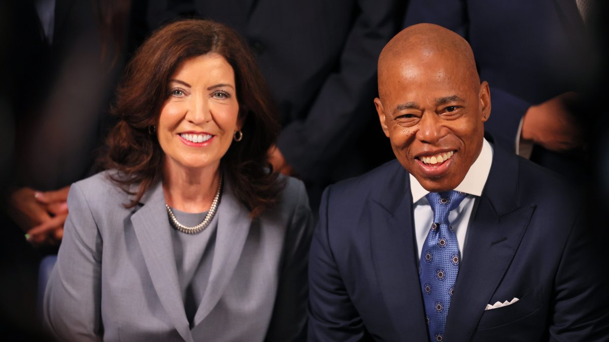 Adams blasts Hochul for not getting behind push to relocate migrants out of NYC