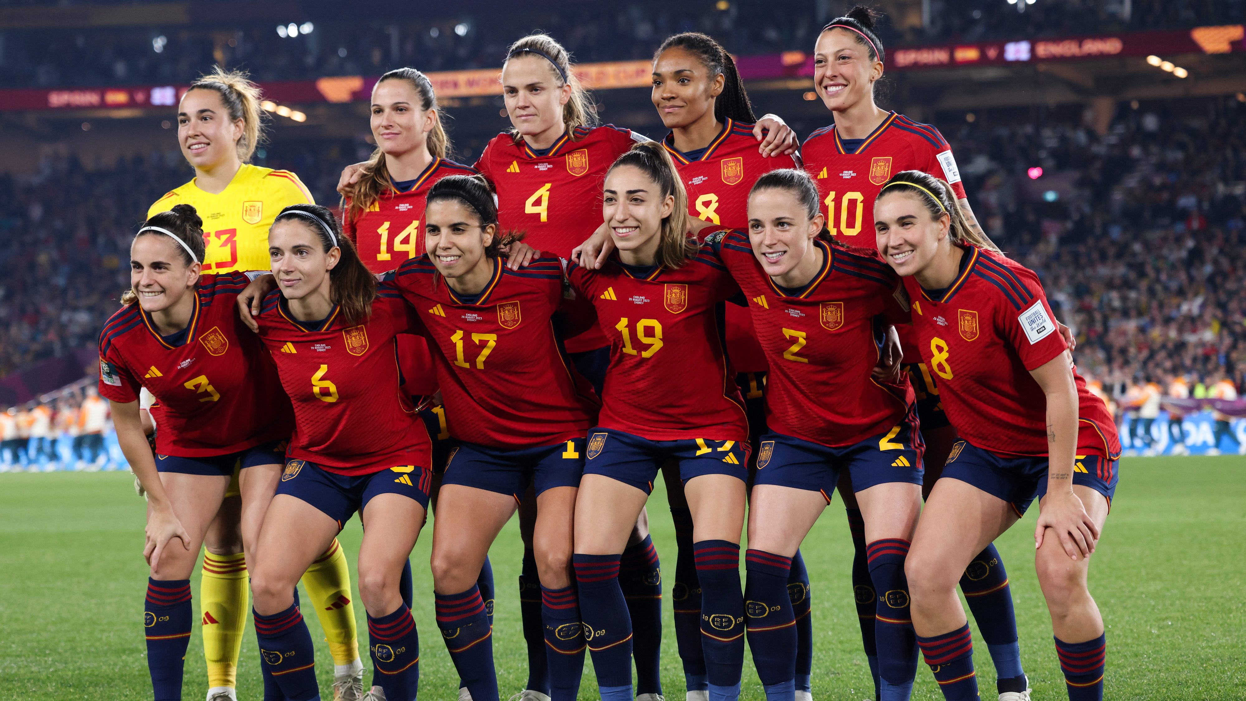 Spain womens soccer team refuses to play until Luis Rubiales resigns photo pic
