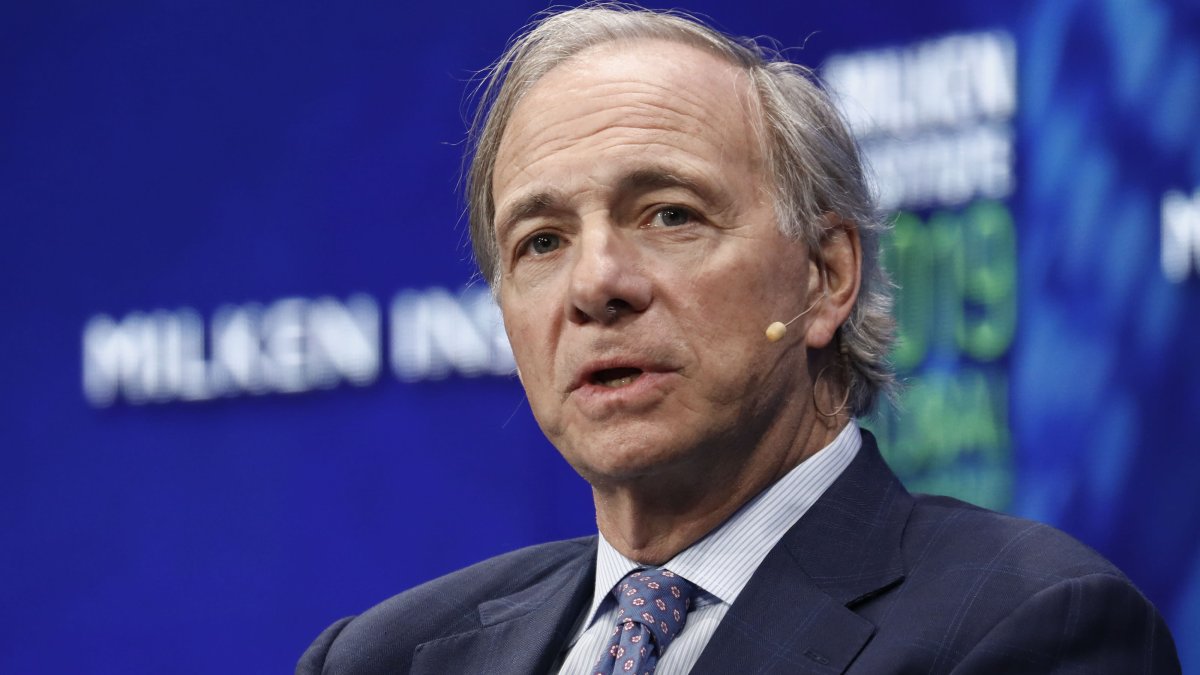 Ray Dalio says to hold cash 'temporarily' — but don't buy debt and bonds – NBC New York - Vimarsana News