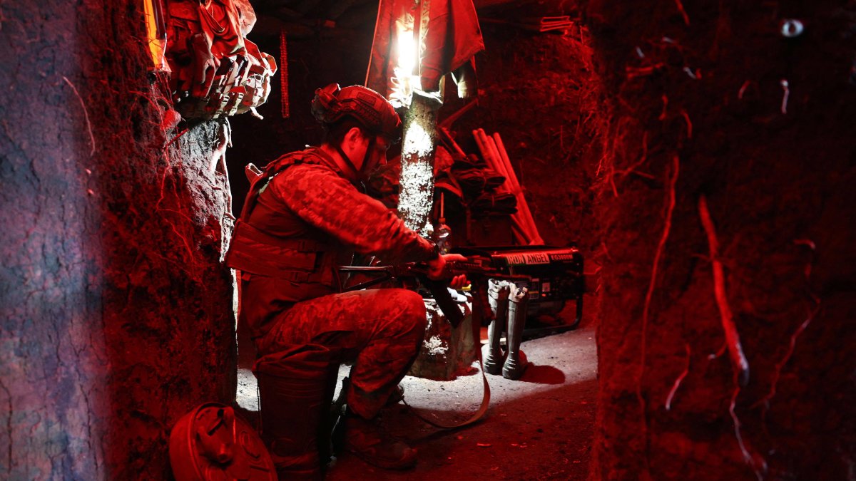 Ukraine war live updates: Kyiv needs 'more means' to combat Russian strikes; Kremlin says it'll do 'whatever is necessary' to win war – NBC New York - Vimarsana News