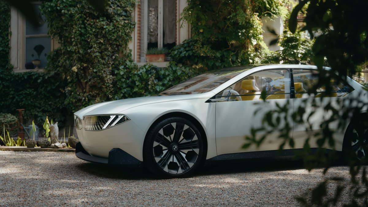 BMW, Mercedes launch biggest EV push yet to catch Tesla with new models - Vimarsana News