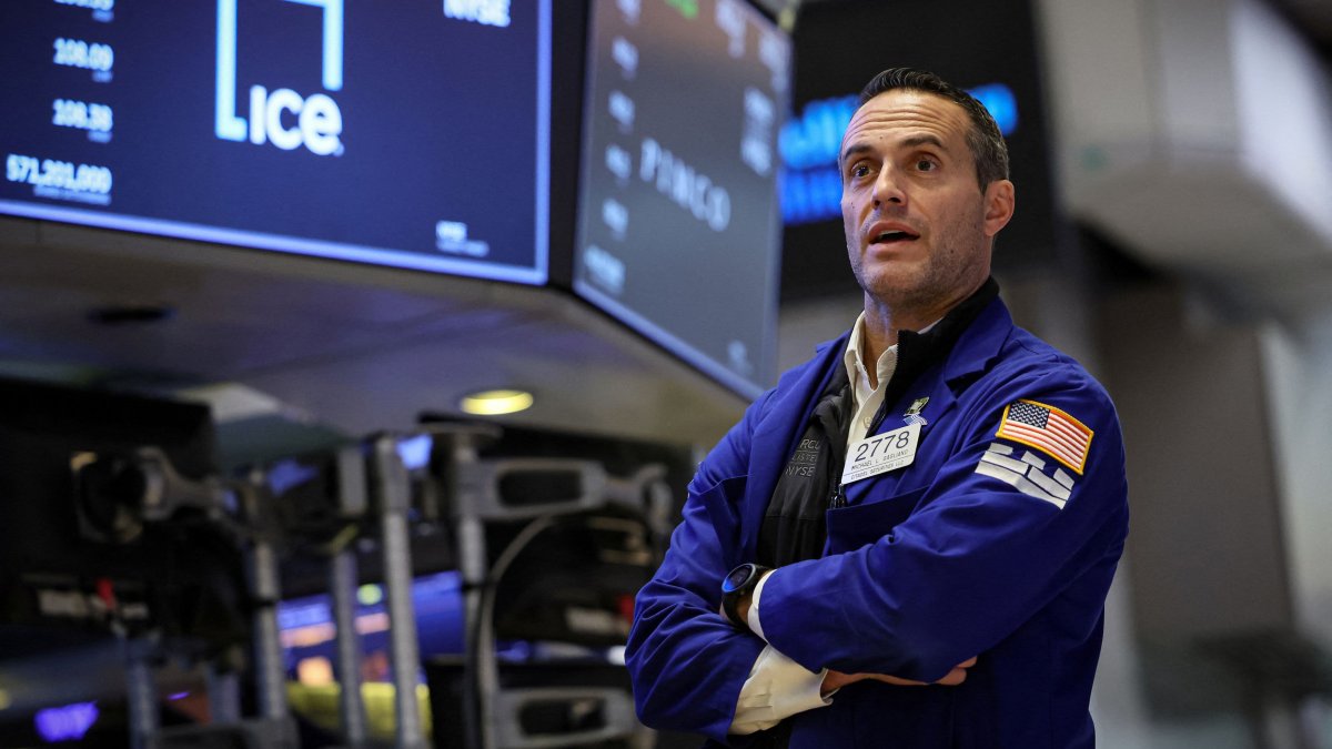 CNBC Daily Open: Things are 'likely to remain messy' – NBC New York - Vimarsana News