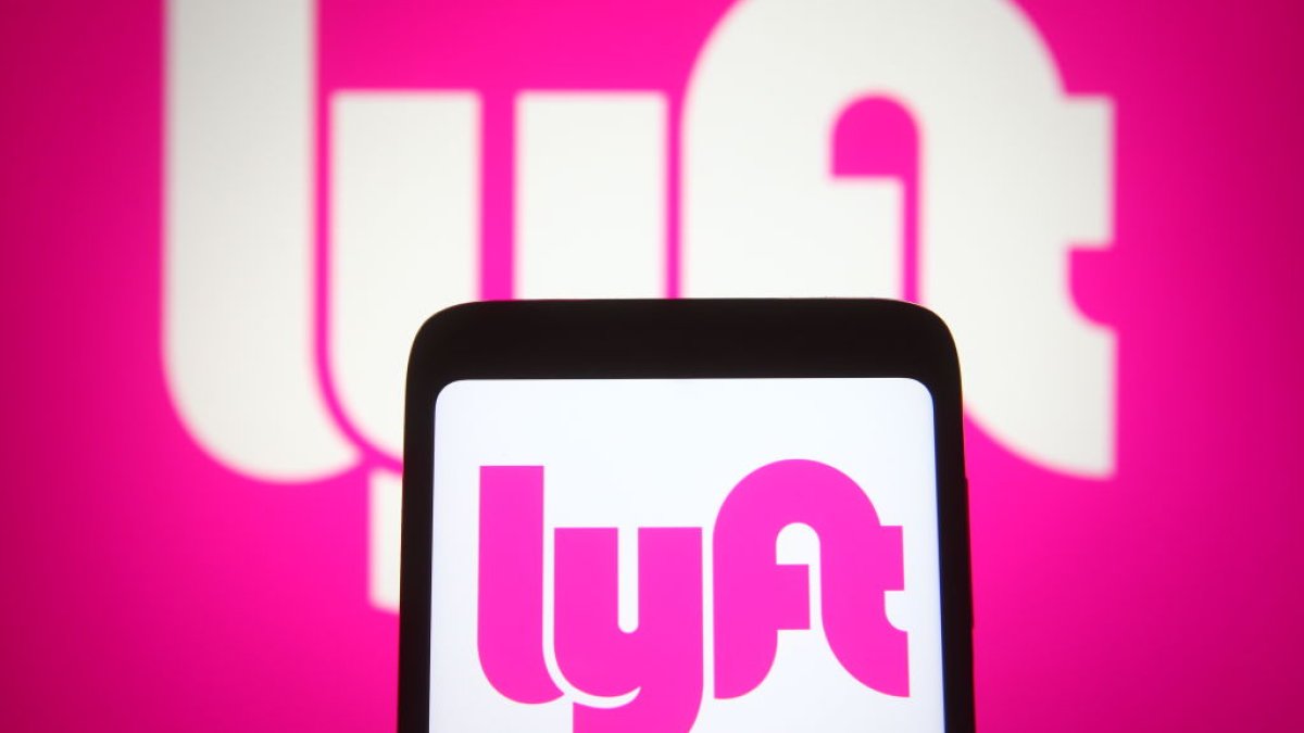 Lyft's new feature lets women and nonbinary riders request drivers of the same gender - Vimarsana News