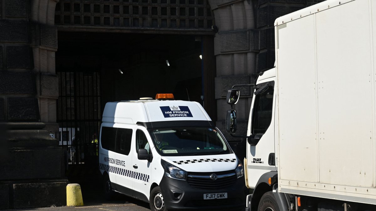 Police search for terrorism suspect who escaped London prison – NBC New York - Vimarsana News