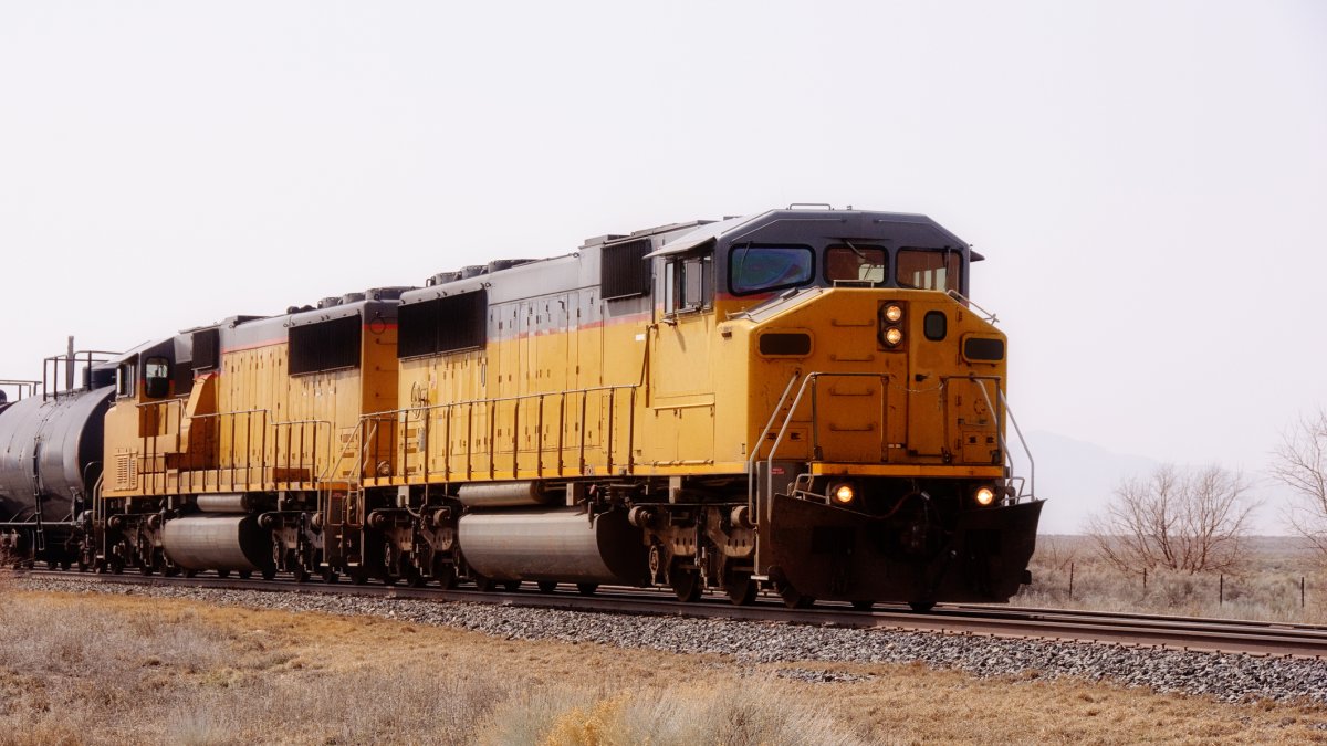 Explosion at Union Pacific's Bailey Yard in Nebraska forces evacuations due to toxic smoke – NBC New York - Vimarsana News
