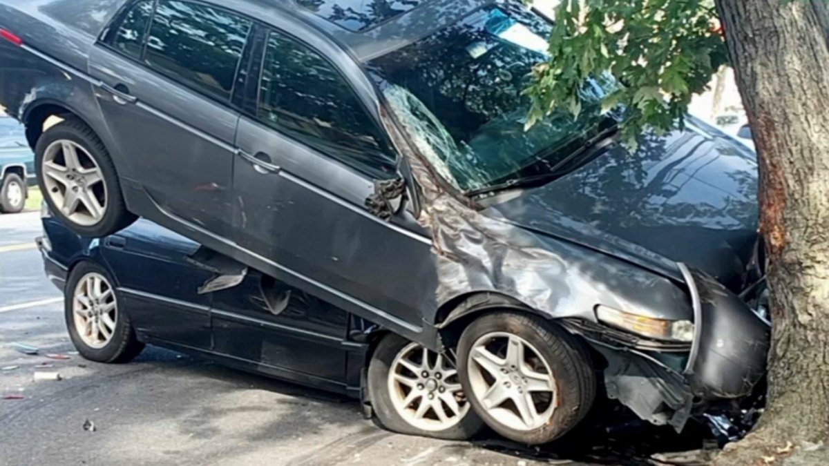 Brooklyn news: MTA bus driver behind major Mill Basin car damage – NBC New York - Vimarsana News
