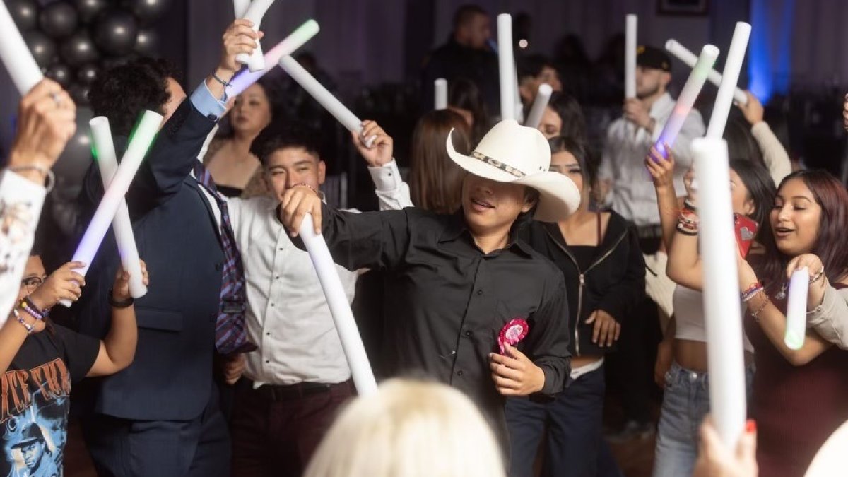 What is a Quinceañero? How Gen Z is reinventing the Latin American tradition – NBC New York - Vimarsana News