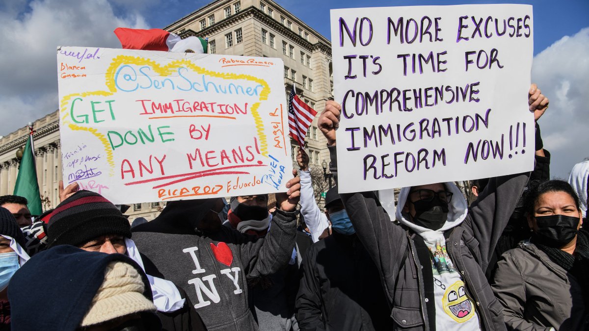 As the U.S. birth rate falls, immigration reform may be 'the answer hiding in plain sight,' analyst says – NBC New York - Vimarsana News