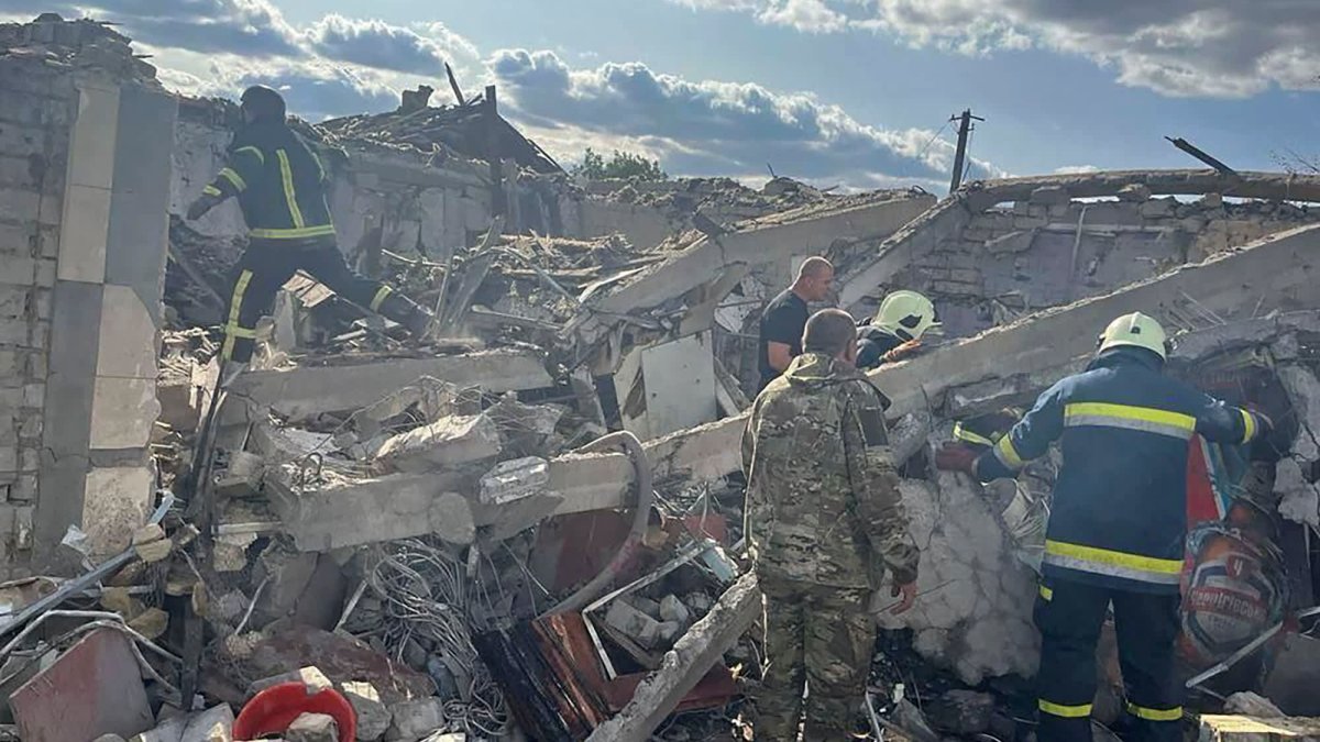 Ukraine war live updates: U.S. condemns 'horrifying' attack that killed 52 in Ukraine village; Russia lifts ban on diesel exports – NBC New York - Vimarsana News