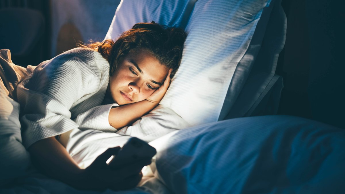 What does watching violence do to your mind? 'Nothing good': 5 tips for maintaining your mental health while following the news – NBC New York - Vimarsana News