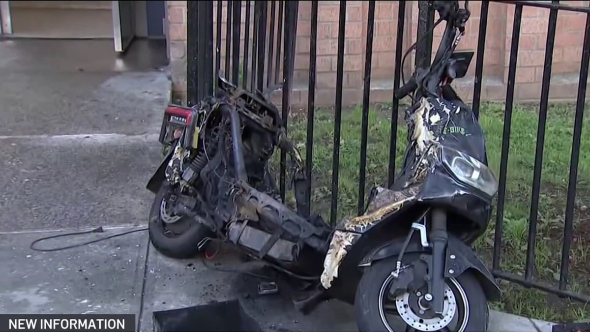 5 hurt in ebike battery fire in Brooklyn NBC New York