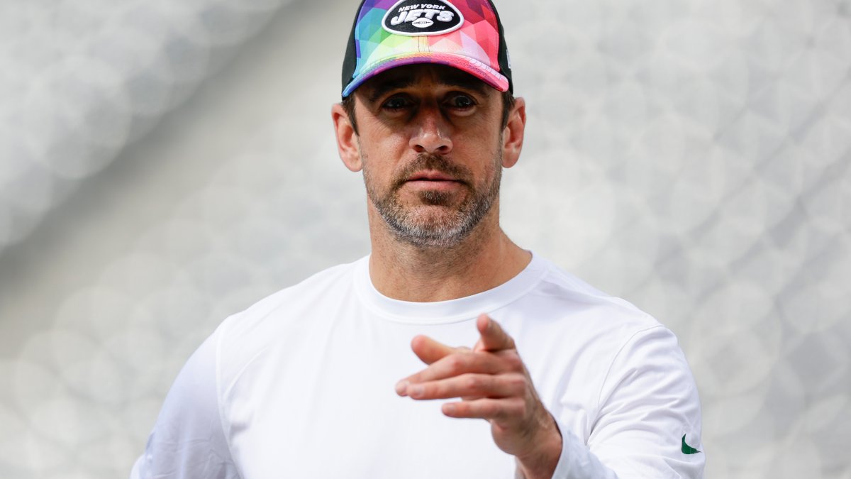 Jets now walking Aaron Rodgers tightrope without safety net