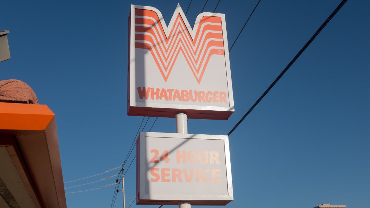 How Whataburger was a light in Hurricane Beryl’s darkness – NBC New York