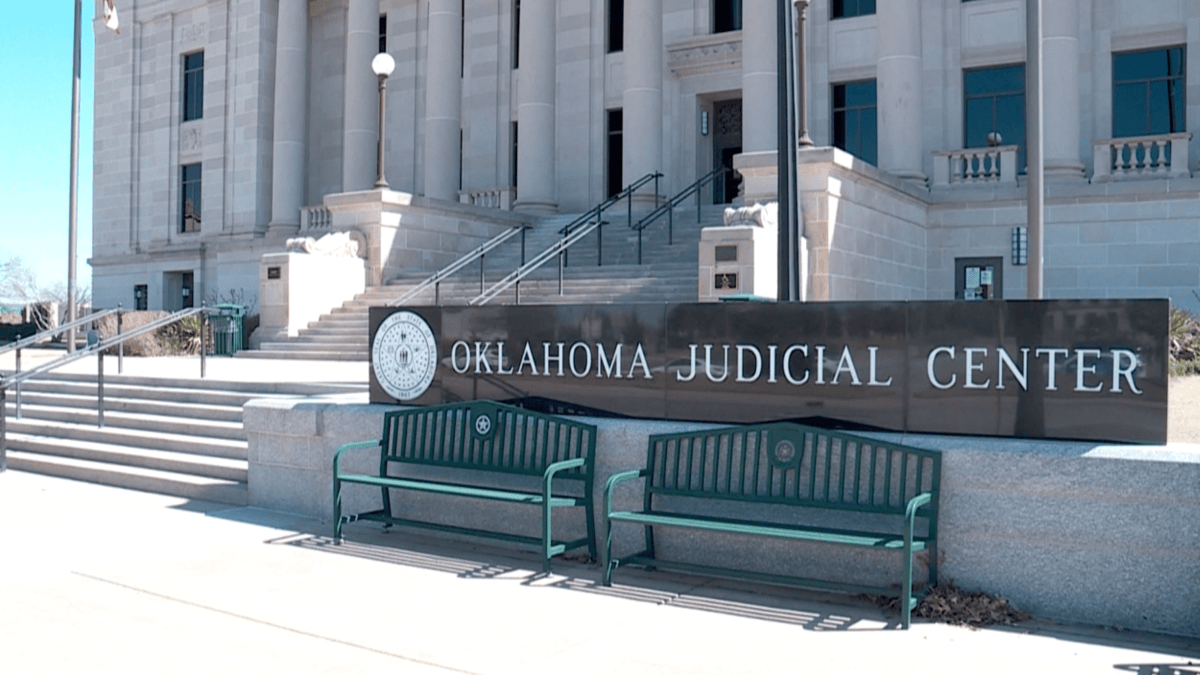 Lincoln County judge Traci Soderstrom faces removal for texting during trial – NBC New York - Vimarsana News