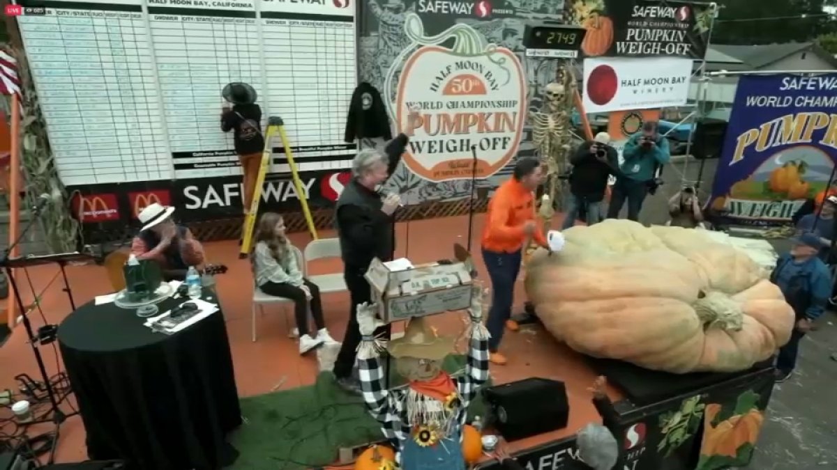 World record 2,749pound pumpkin wins Half Moon Bay’s 50th annual weigh