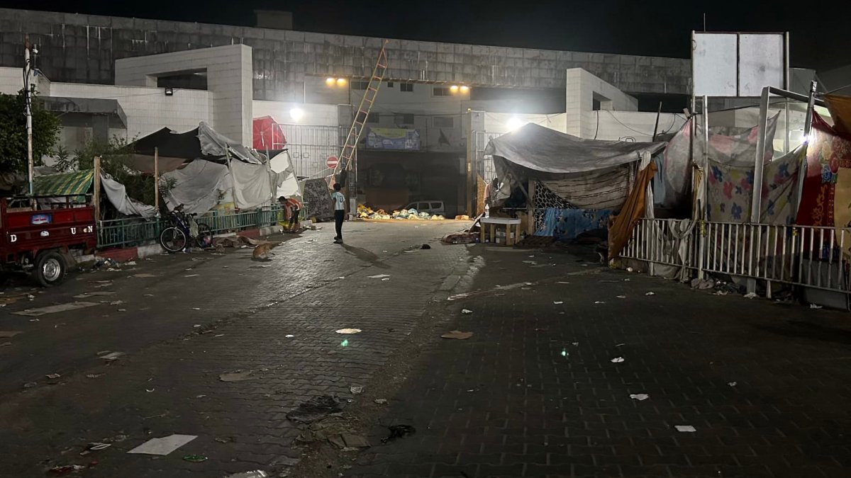 Israel-Hamas war live updates: 'Catastrophic' situation at Gaza hospital as attacks ramp up; Pro-Palestinian march due in London – NBC New York - Vimarsana News