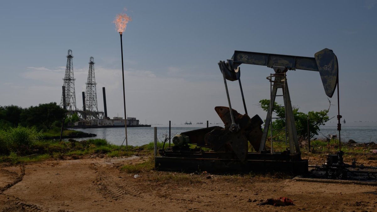U.S. crude declines as skepticism mounts over OPEC+ cuts – NBC New York - Vimarsana News