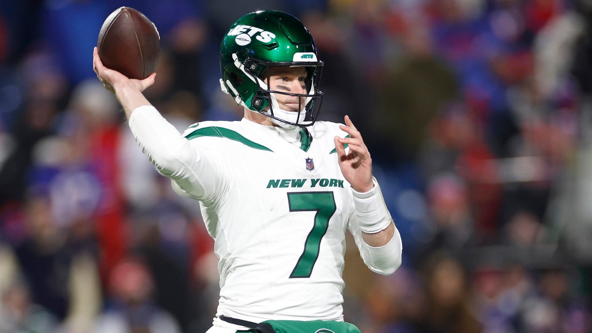 Report: Jets will start Tim Boyle on Black Friday vs. Dolphins, Zach Wilson benched