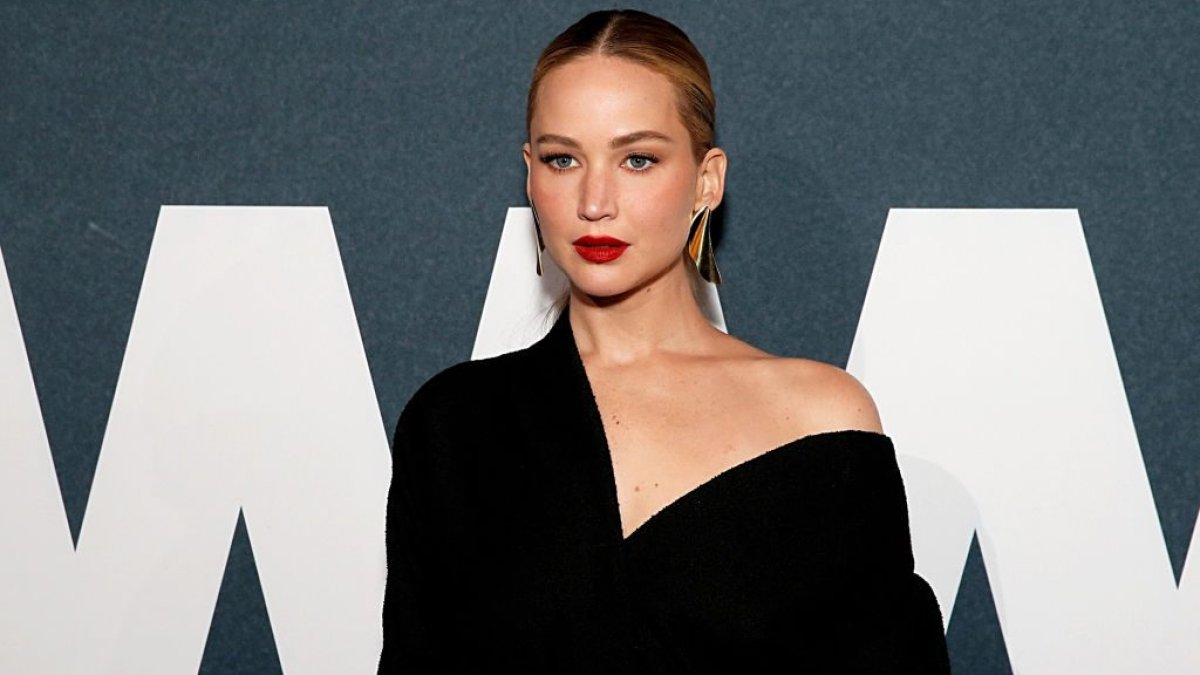 Jennifer Lawrence denies plastic surgery rumors – NBC New York - Vimarsana News